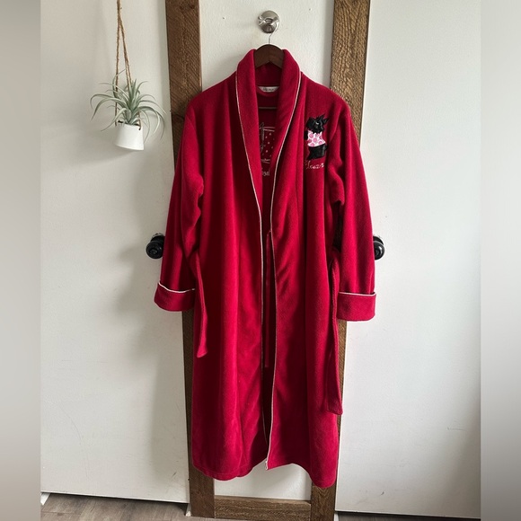 Cranberry Red Women's Robe Embroidered Scotty Dog Logo
Delicates - Picture 6 of 11